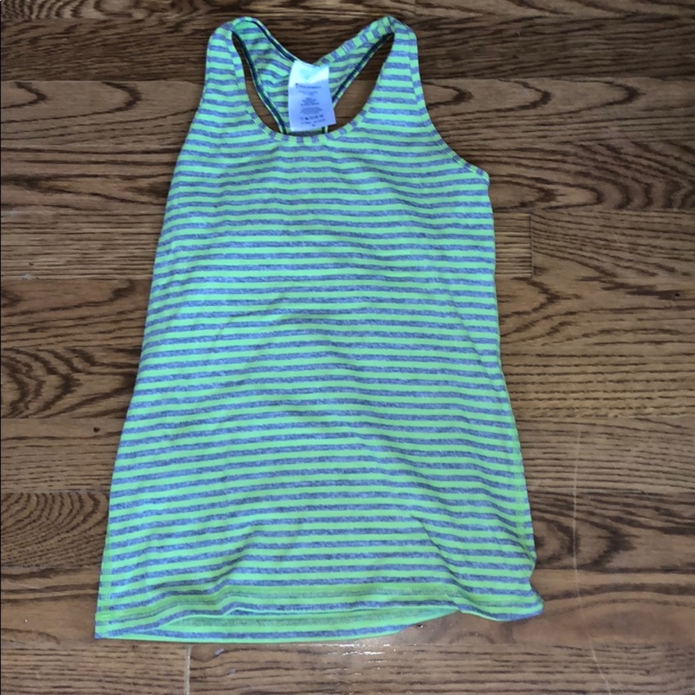 workout shirt